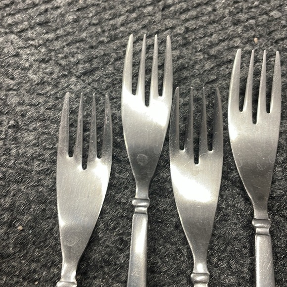 Rogers Stainless Steel Flatware Forks Spoons 15 pieces - Picture 3 of 7